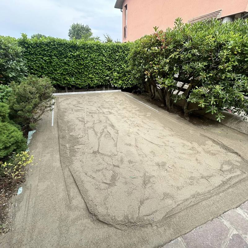 Fondo livellato pronto per i lavori